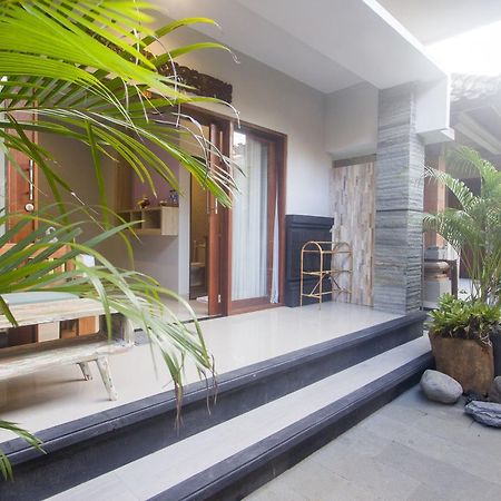 Nang Ade House Hotel อูบุด ภายนอก รูปภาพ