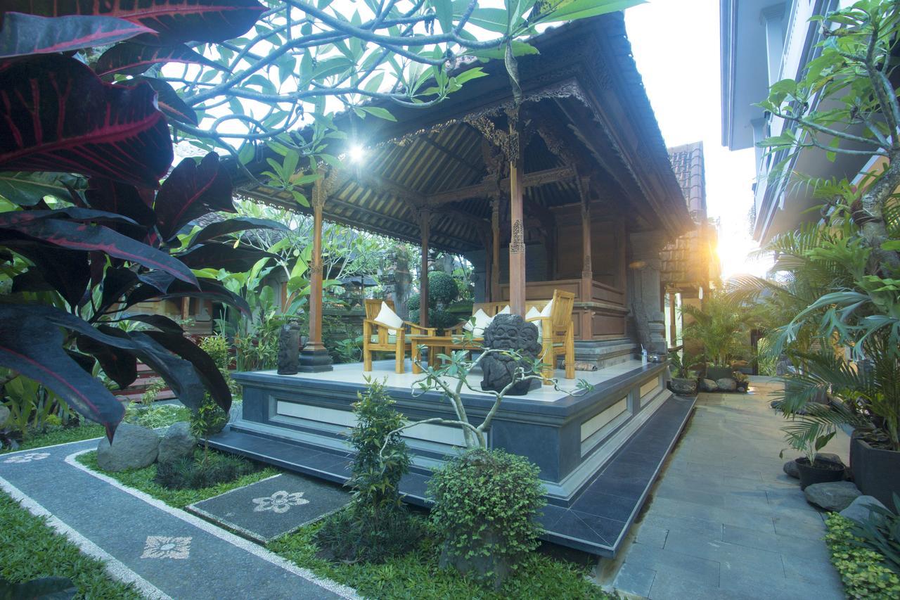 Nang Ade House Hotel อูบุด ภายนอก รูปภาพ