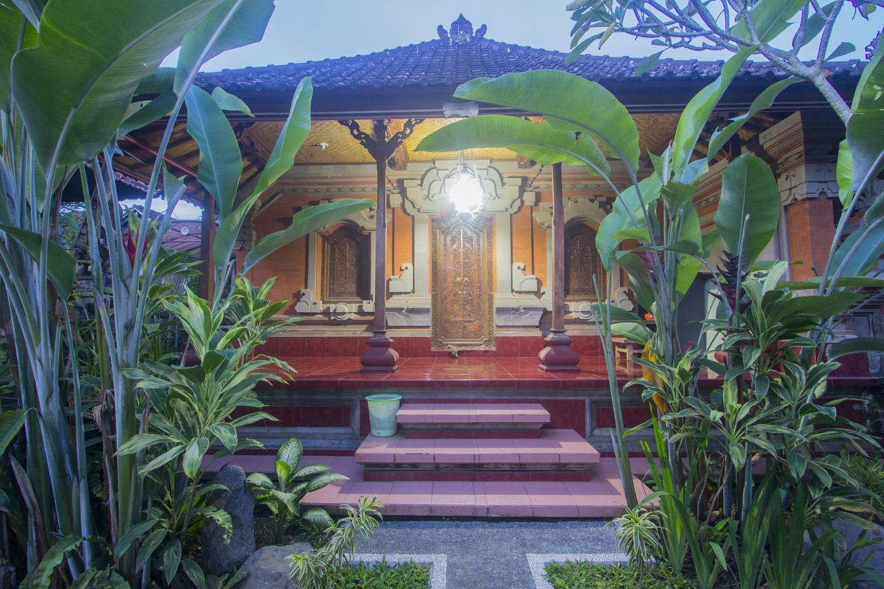 Nang Ade House Hotel อูบุด ภายนอก รูปภาพ
